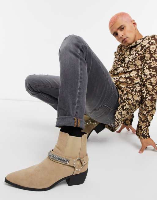 ASOS DESIGN - Bottines Chelsea style western en imitation daim avec talons cubains et chaînes - Taupe