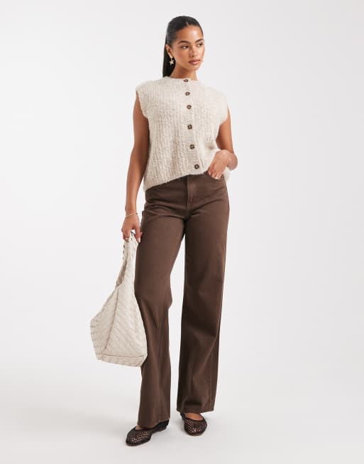 ASOS DESIGN boucle boxy vest in marshmallow, 2 of 4