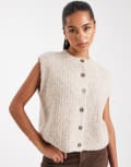 [ASOS DESIGN] ASOS DESIGN boucle boxy waistcoat in marshmallow-White XS Marshmallow