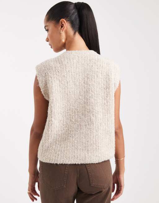 ASOS DESIGN boucle boxy waistcoat in marshmallow, 4 of 4