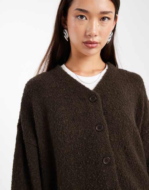 ASOS DESIGN boucle boyfriend cardigan in chocolate, 3 of 4