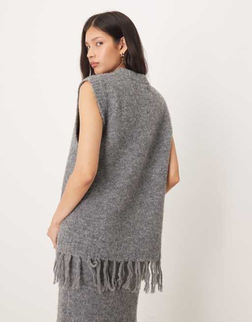 ASOS DESIGN boucle fringe tank in charcoal (part of a set), 4 of 4