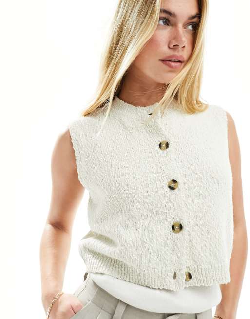 ASOS DESIGN – Bouclé-Strickweste in Creme mit Textur
