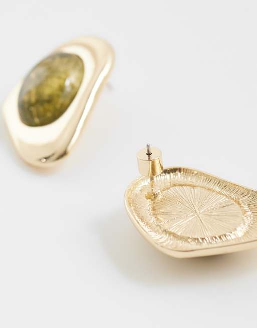 ASOS DESIGN boucles d'oreilles à clous effet fondu avec pierre verte finition dorée, 4 de 4