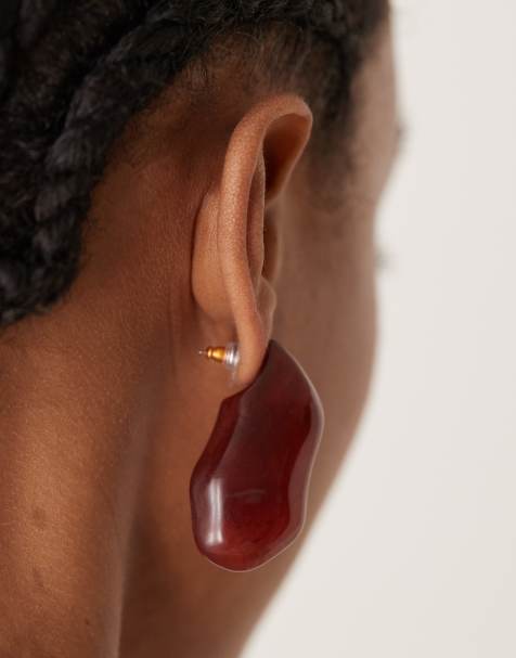 ASOS DESIGN - Boucles d'oreilles asymétriques avec pierre fantaisie abstraite - Bordeaux - view 1