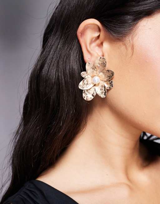 ASOS DESIGN - Boucles d'oreilles avec pétales texturés - Doré