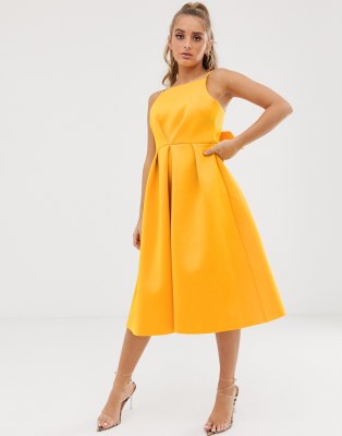 prom dress with bow on back