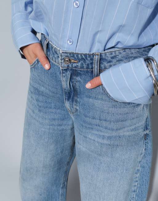 ASOS DESIGN bow barrel leg jeans in light mid blue, 4 of 5