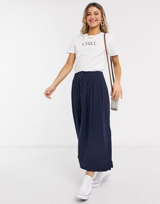 ASOS DESIGN box pleat midi skirt with button front and splits in navy ...
