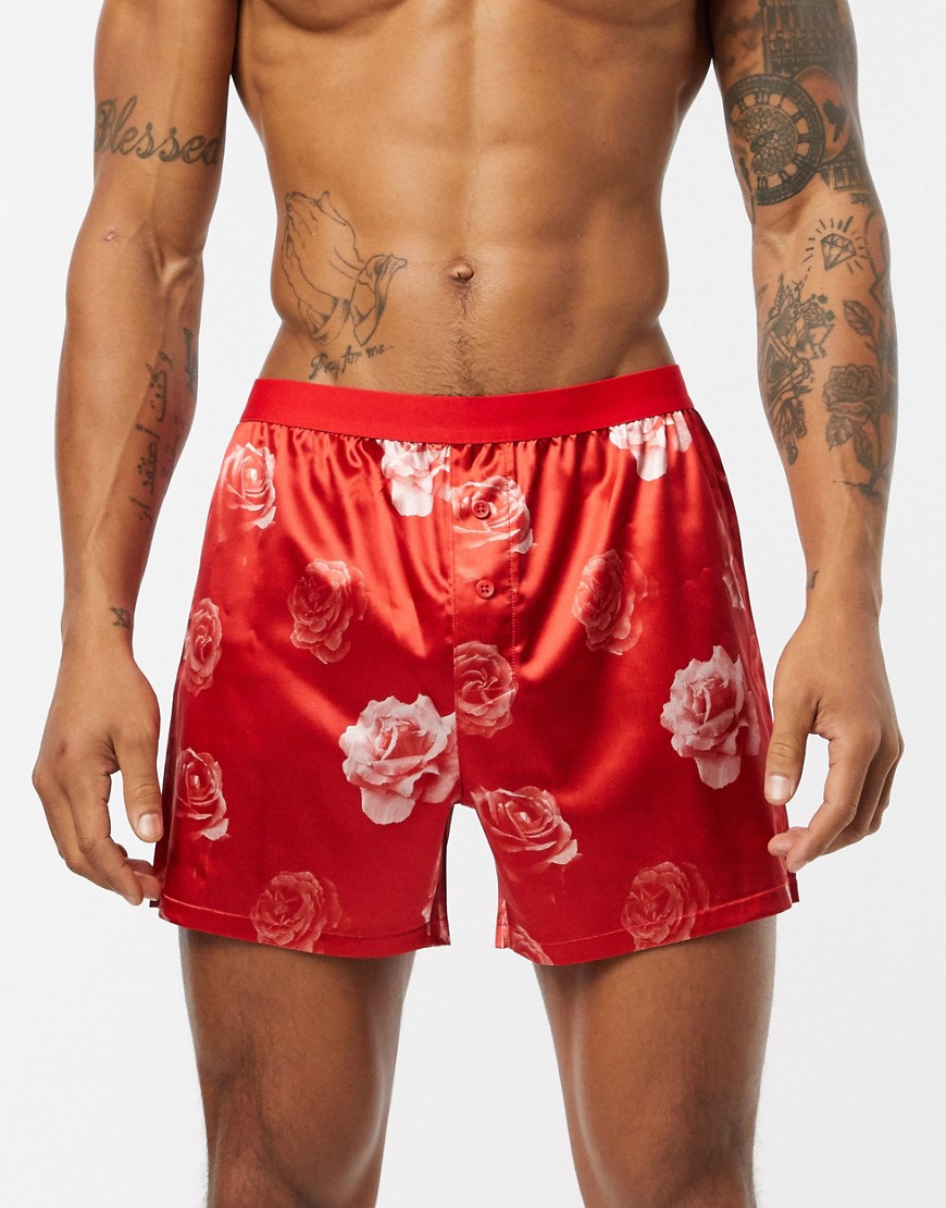 ASOS DESIGN - Boxer effetto seta per San Valentino rossi con stampa di rose-Rosso