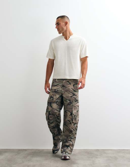 ASOS DESIGN boxig avslappnad t-shirt med notch-ringning i krämfärgad frotté, 2 av 5