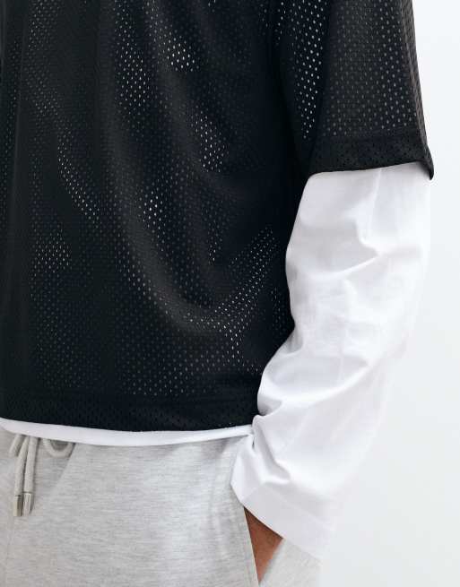 ASOS DESIGN boxig oversize-t-shirt med dubbla lager i vitt och svart sportmesh, 4 av 5