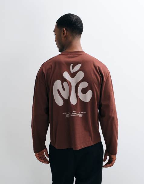 ASOS DESIGN boxig oversize t-shirt med långa ärmar och city-tryck i brunt - view 1