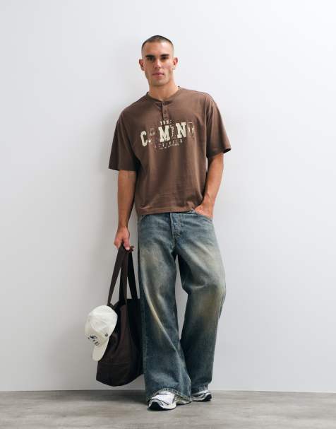 ASOS DESIGN boxig oversize t-shirt med text och henley-ringning i tvättad brun - view 1