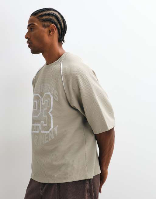ASOS DESIGN boxig oversize-t-shirt med tryck och passpoal i grå piké, 4 av 5