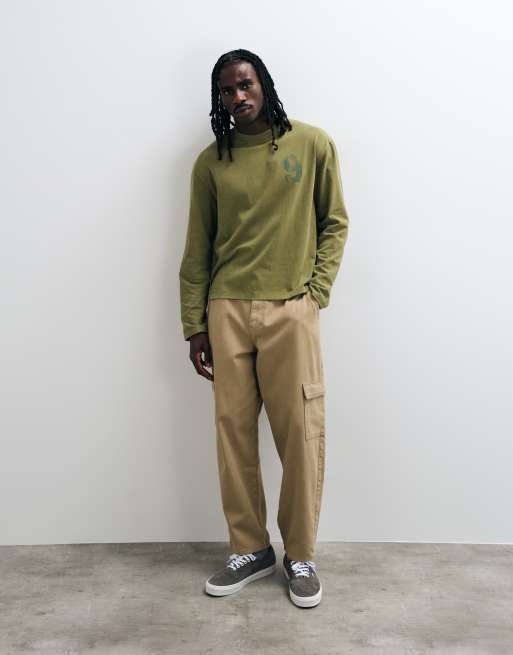ASOS DESIGN boxy afslappet langærmet T-shirt med talgrafik i vasket grøn, 3 af 5