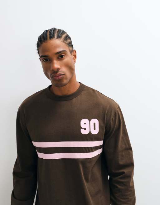 ASOS DESIGN boxy afslappet T-shirt med 90-grafik i brun og pink, 3 af 5