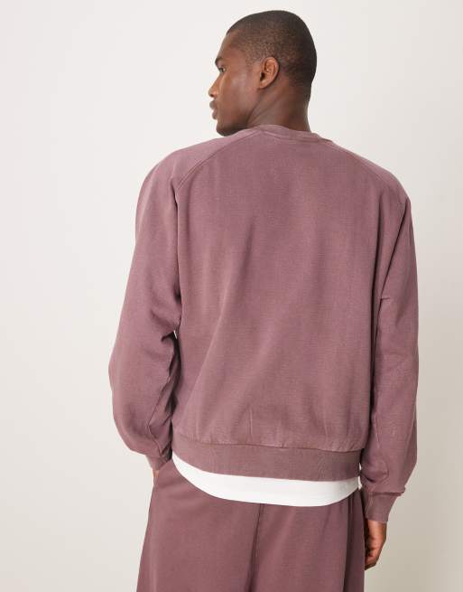 ASOS DESIGN boxy cropped sweatshirt with raglan sleeve detail in washed burgundy, 3 of 4