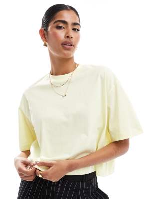 boxy cropped t-shirt in yellow
