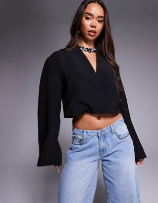 ASOS DESIGN - Boxy-Fit-Blazer in Schwarz mit geformten Ärmeln