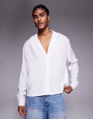 Рубашка свободного кроя ASOS DESIGN белая из вискозы 5690₽