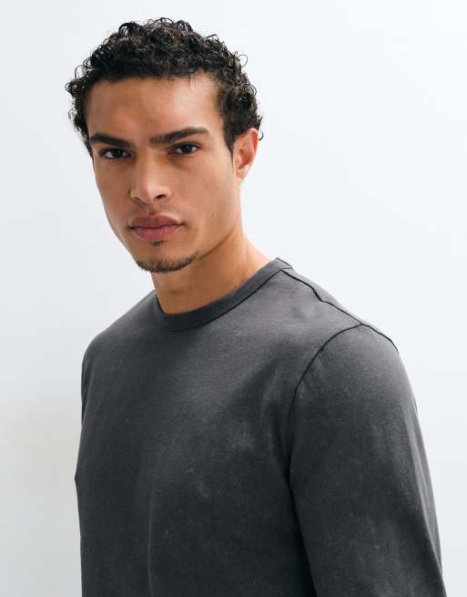 ASOS DESIGN boxy geschnittenes, gewaschenes Langarm-Oberteil mit Hufeisen-Print in Anthrazit, 2 von 5