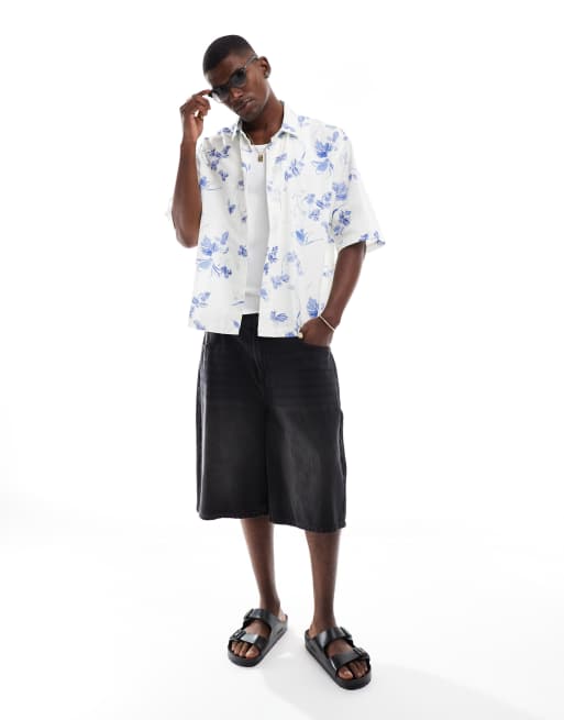 ASOS DESIGN boxy half sleeve regular shirt with flower print in white, 2 of 4