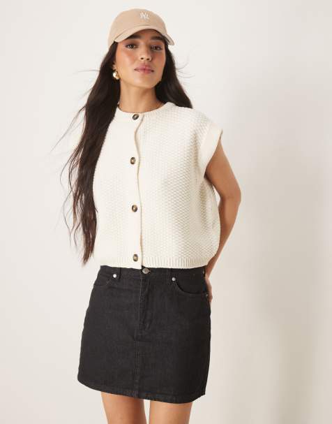 ASOS DESIGN boxy knit stitch vest with button detail in cream - view 1