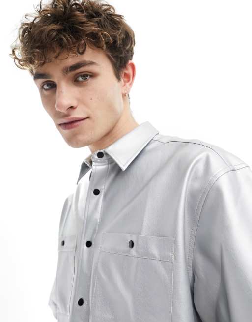 ASOS DESIGN - Boxy overhemd met korte mouwen van imitatieleer in zilver, 4 van 4