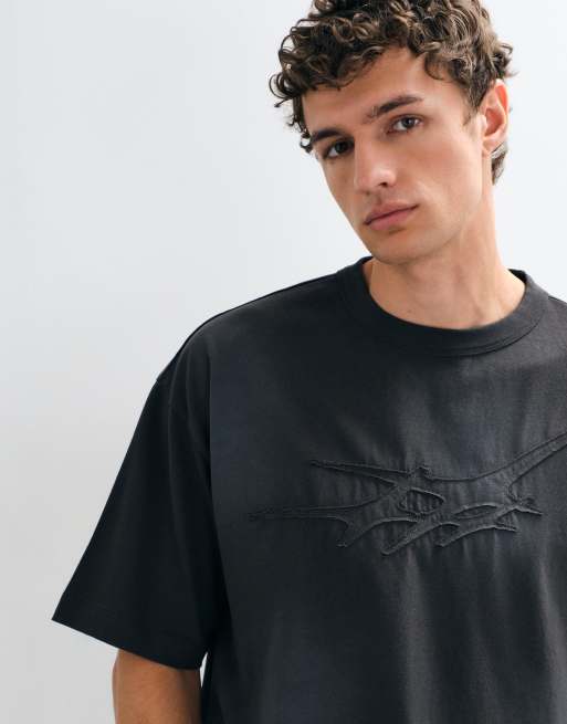 ASOS DESIGN boxy oversize T-shirt z aplikacją w spranym graficie, 3 z 5