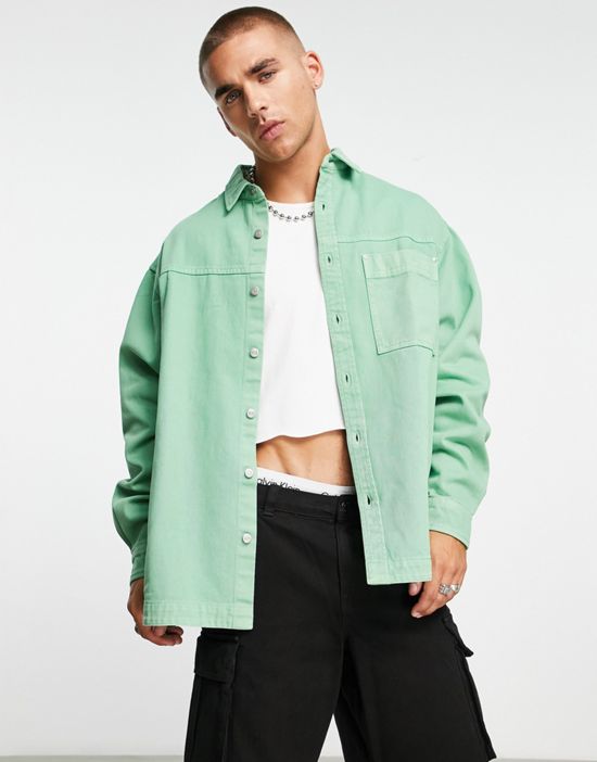 https://images.asos-media.com/products/asos-design-boxy-oversized-denim-shirt-in-sage-green/203145370-4?$n_550w$&wid=550&fit=constrain