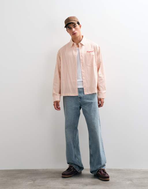 ASOS DESIGN boxy oversized gestreept overhemd met borduursel op de borst in gebroken wit en roze, 3 van 5
