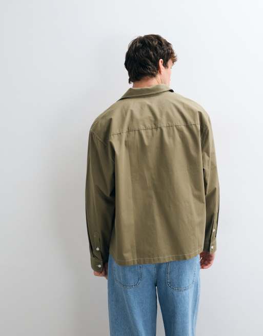 ASOS DESIGN boxy oversized overhemd met borstbadge in kaki, 5 van 5