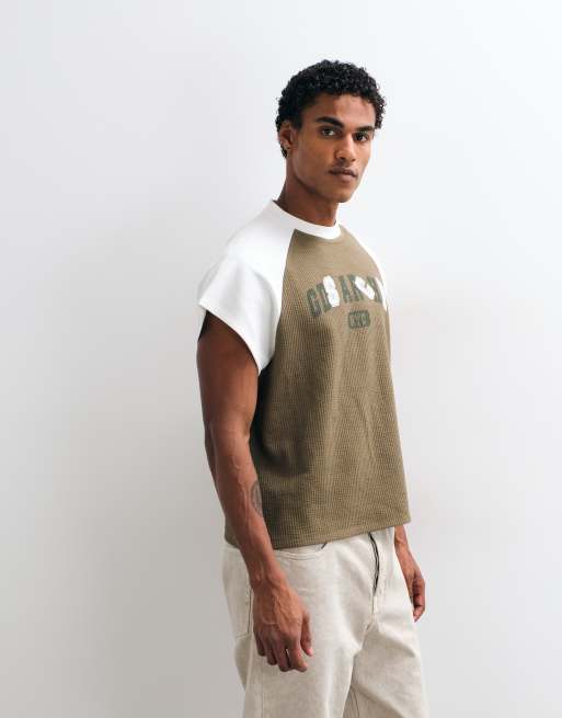 ASOS DESIGN boxy oversized raglan t-shirt with print in khaki and cream seersucker, 4 of 5