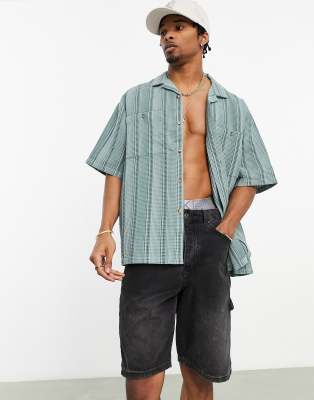 Men's Short Sleeve Revere Oversized Pleated Shirt