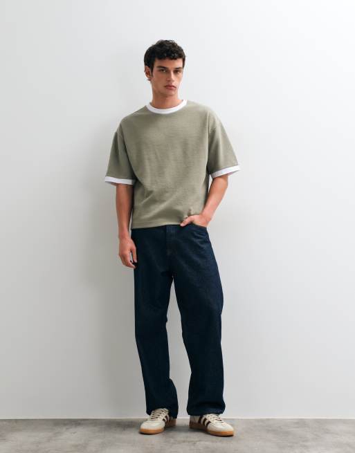 ASOS DESIGN boxy oversized ringer T-shirt in greige gestructureerde stof, 2 van 5
