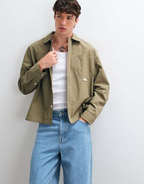ASOS DESIGN boxy oversized skjorte med brystmærke i khaki - view 1