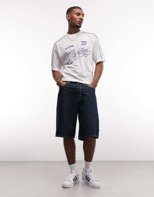 ASOS DESIGN boxy oversized T-shirt met verlaagde schouders en voetbalprint in mesh, 2 van 5