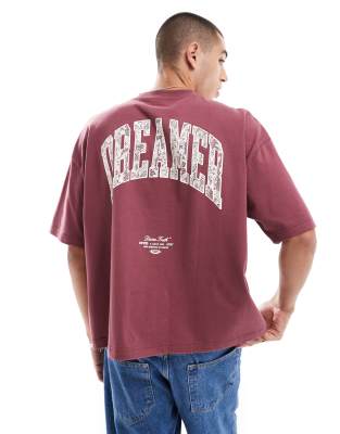 boxy oversized t-shirt with back print in burgundy-pink