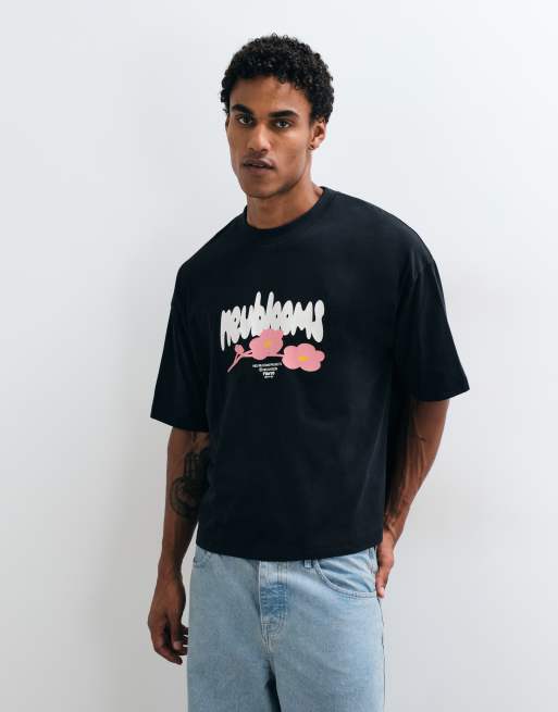 ASOS DESIGN boxy oversized t-shirt with floral graphic in black, 2 of 5