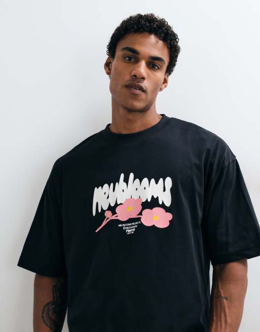 ASOS DESIGN boxy oversized t-shirt with floral graphic in black, 3 of 5