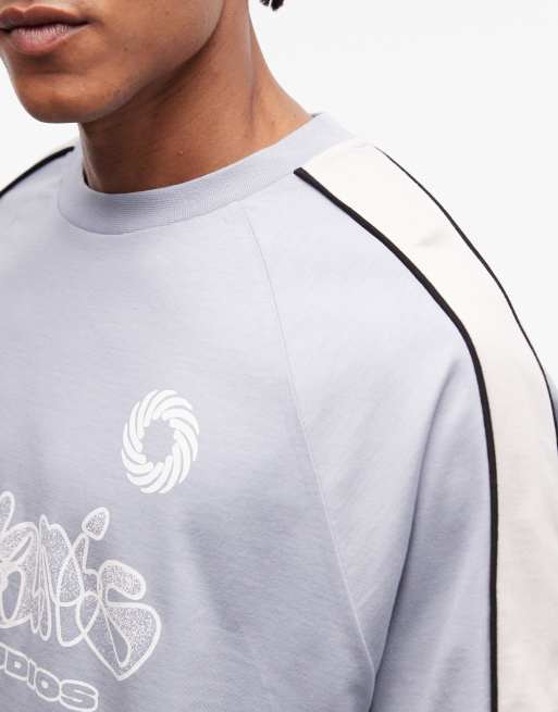 ASOS DESIGN boxy oversized t-shirt with football graphic in light blue, 3 of 5