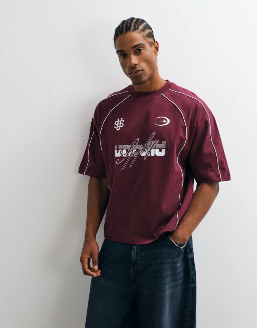 ASOS DESIGN boxy oversized T-shirt with print and contrast piping in burgundy, 3 of 5