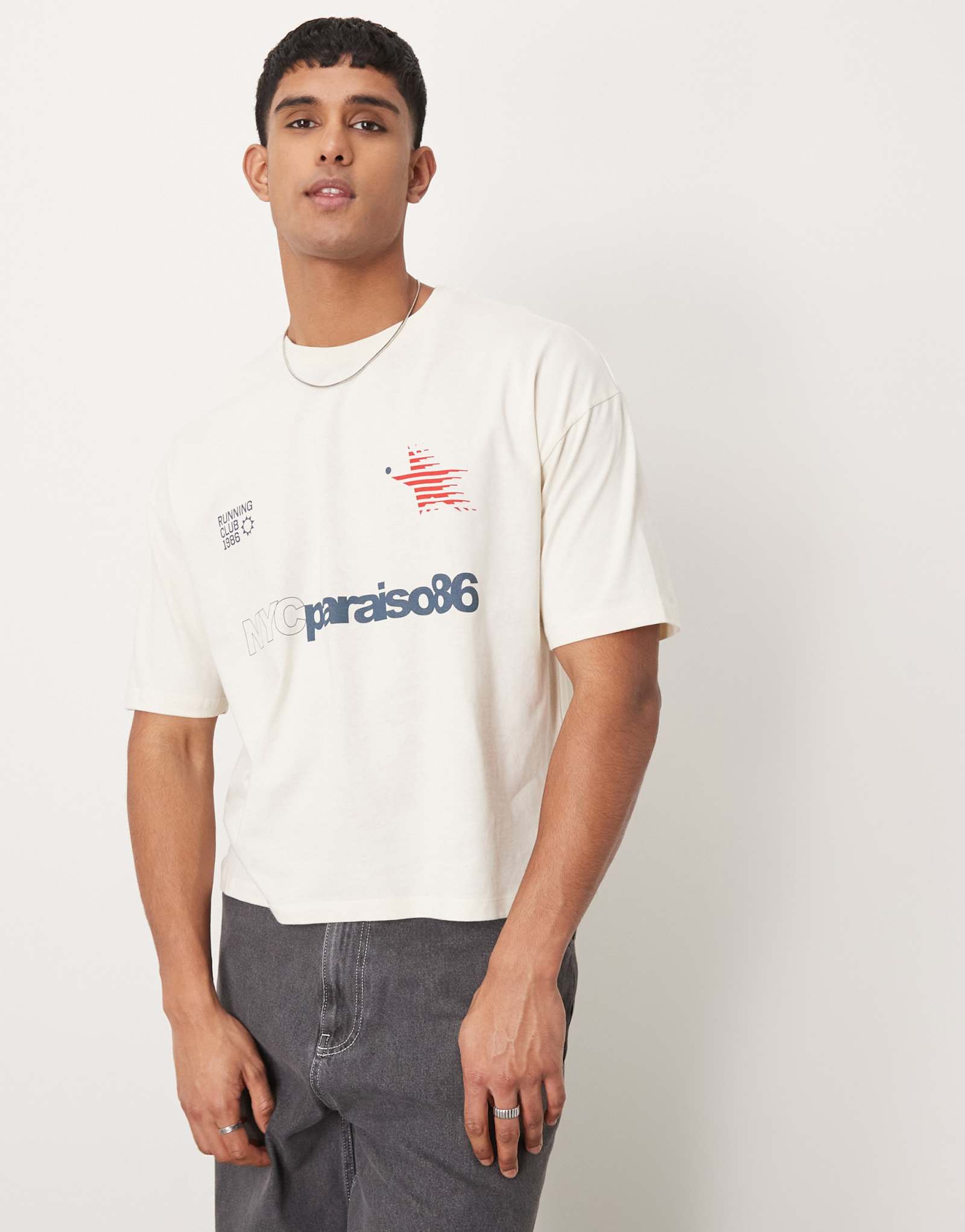ДИЗАЙНЕРСКАЯ футболка ASOS свободного кроя оверсайз кремового цвета со спортивным рисунком
