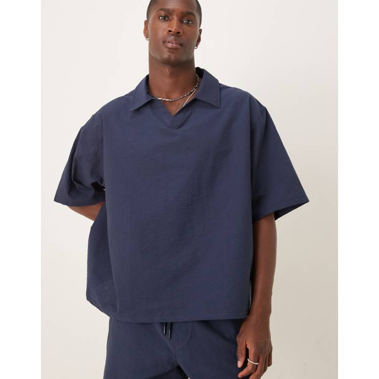 208942728-1-navy?$n_750w$&wid=