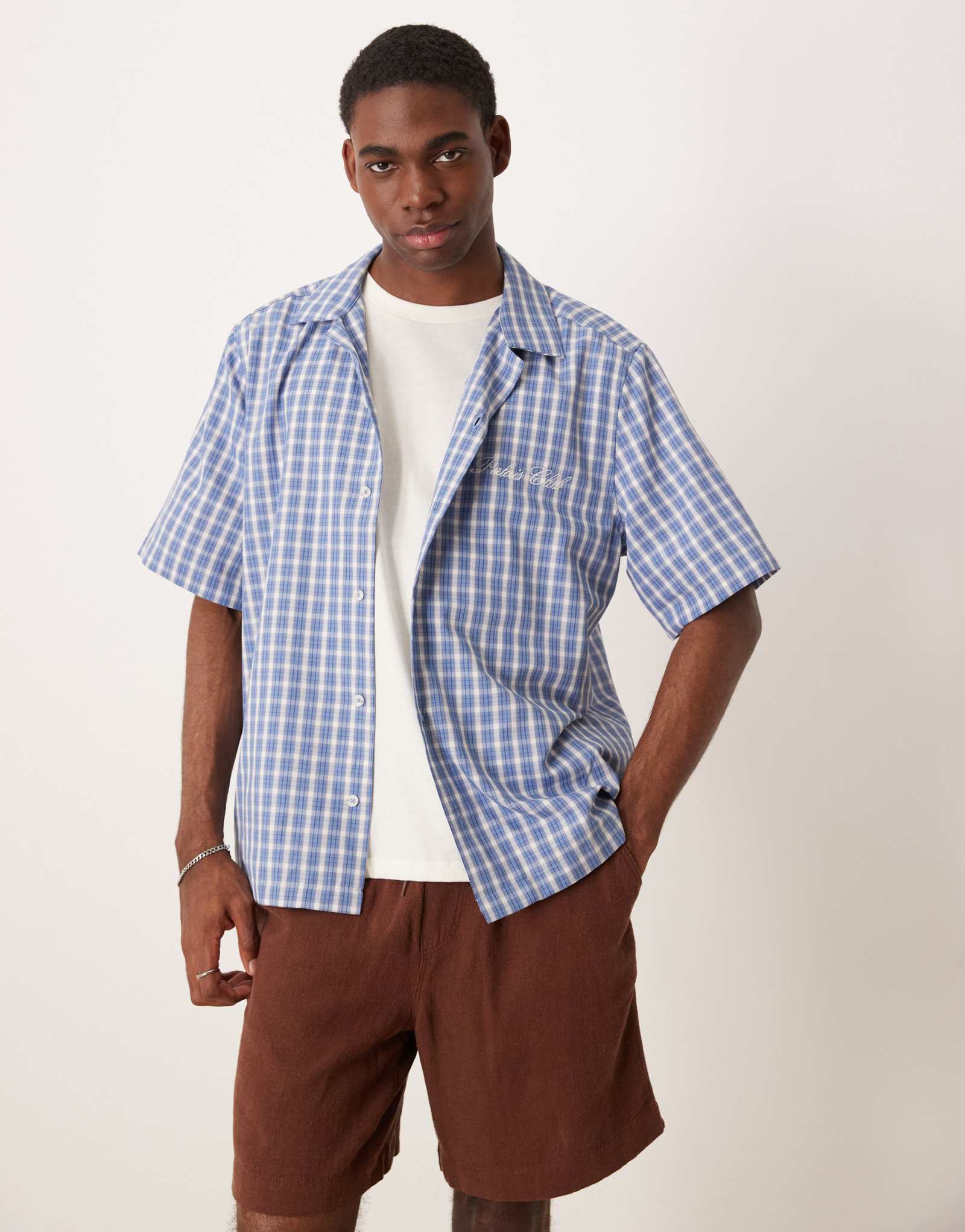 ДИЗАЙНЕРСКАЯ рубашка ASOS свободного кроя с отложным воротником и вышивкой на груди синего цвета