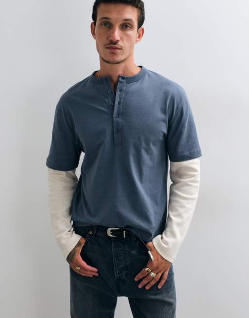 ASOS DESIGN boxy relaxed T-shirt met dubbele laag en henley-hals met scriptprint in grijs, 4 van 5