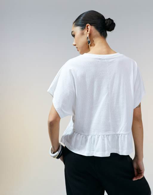 ASOS DESIGN boxy short sleeve linen look peplum t-shirt in white, 3 of 4