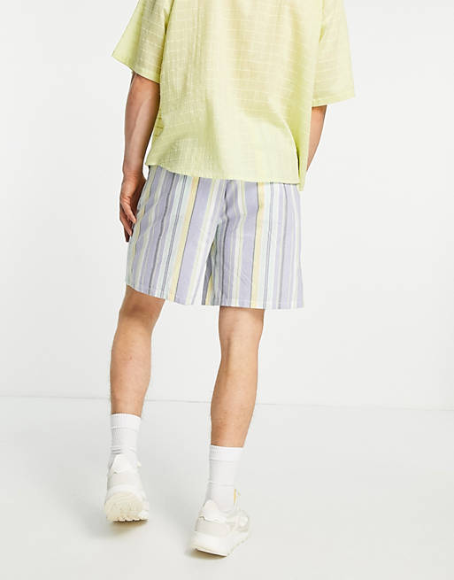 Men boxy shorts in pastel stripe 