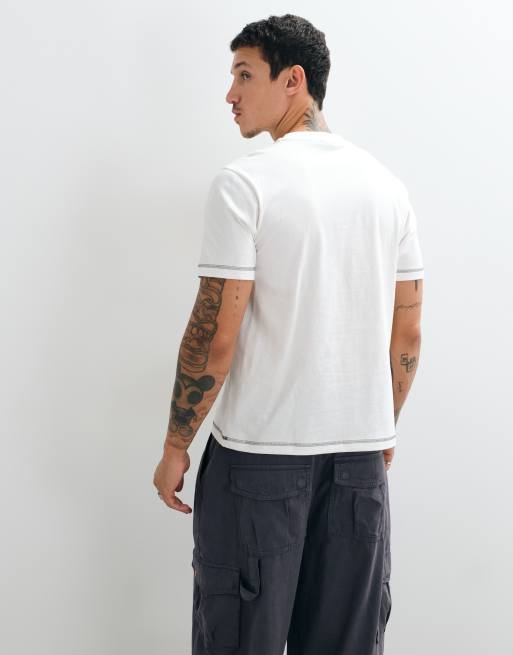 ASOS DESIGN boxy T-shirt med kontrastsyninger og landskabsprint i råhvid, 5 af 10